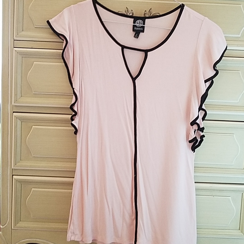 Short sleeve top